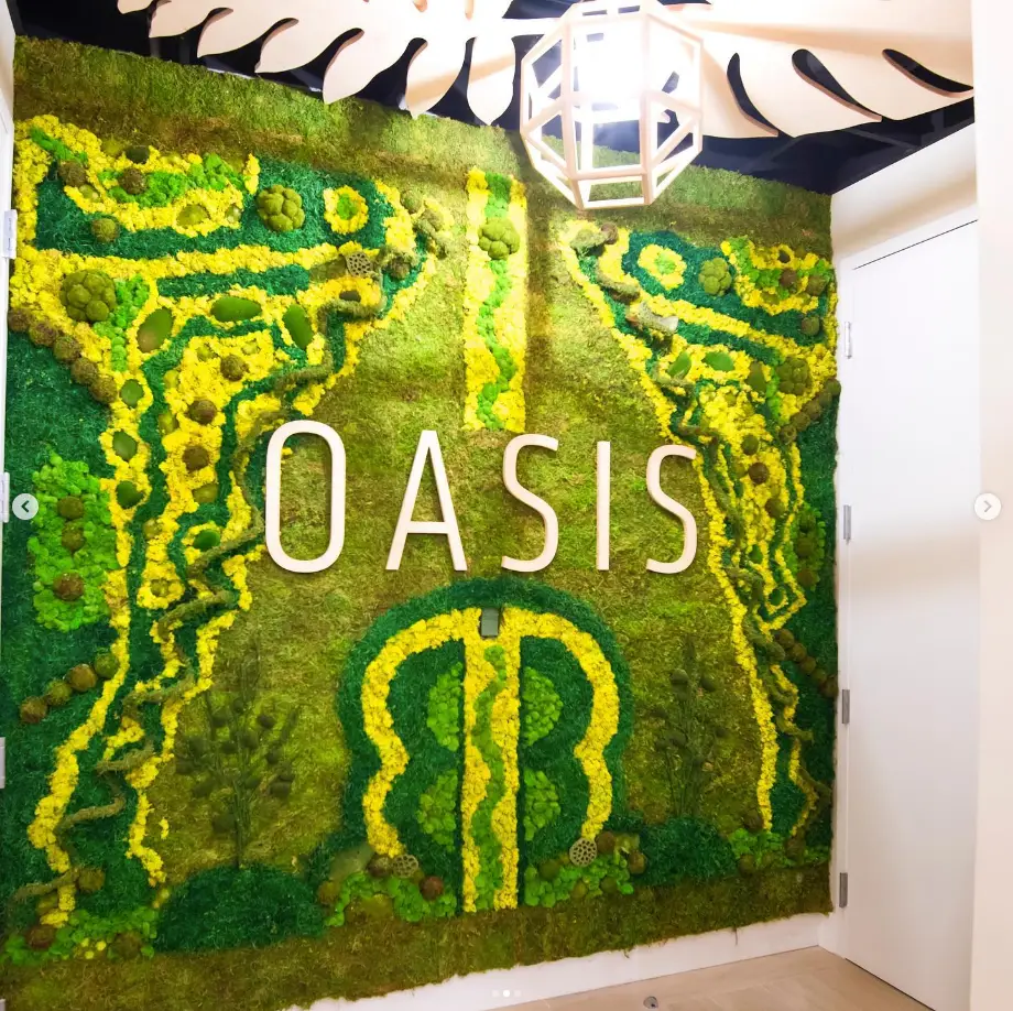 commercial art consulting